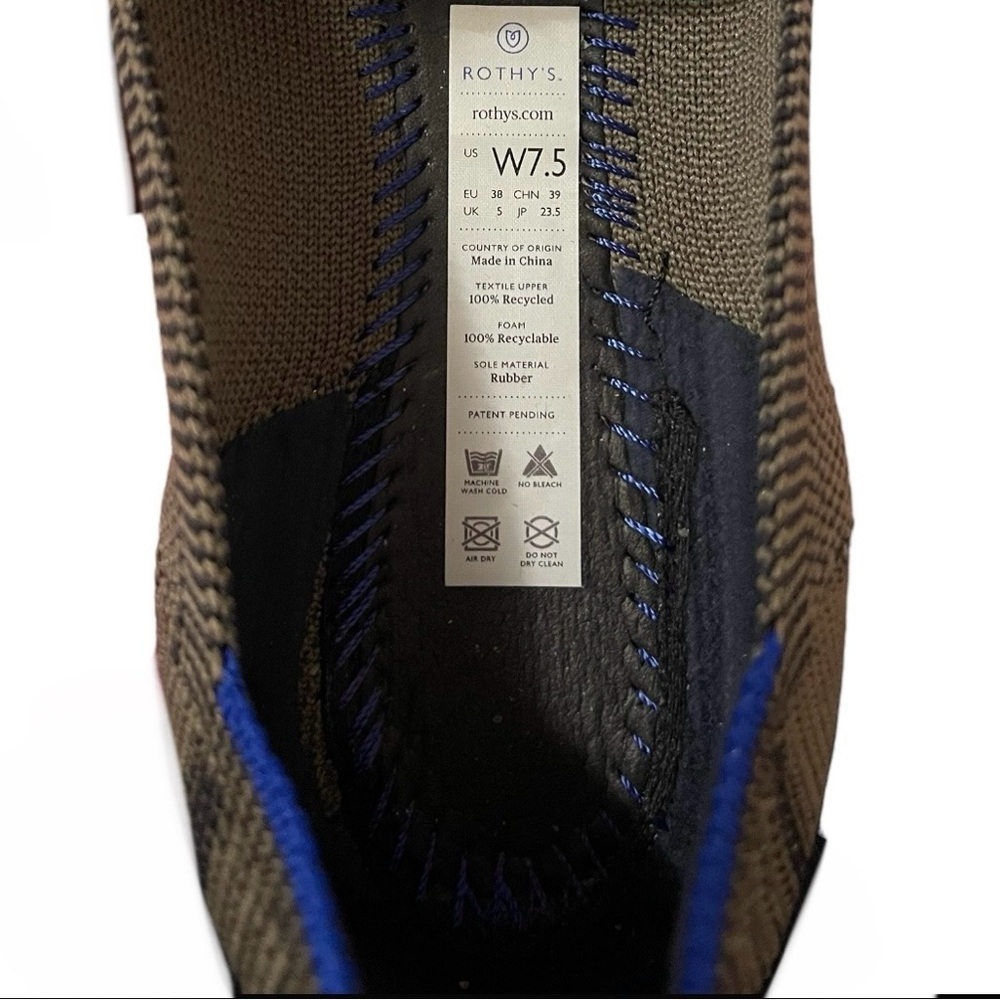 Rothy’s Retired Rare Walnut Grey Python Print Poi… - image 4